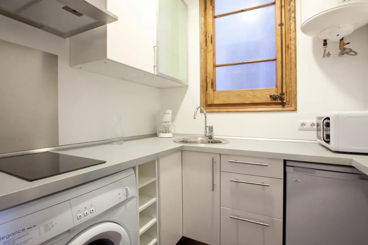 Comfortable Family Apartment With Balcony Barcelona